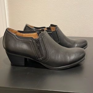 Nautical Soul Kasta Black Ankle Booties Sz 10